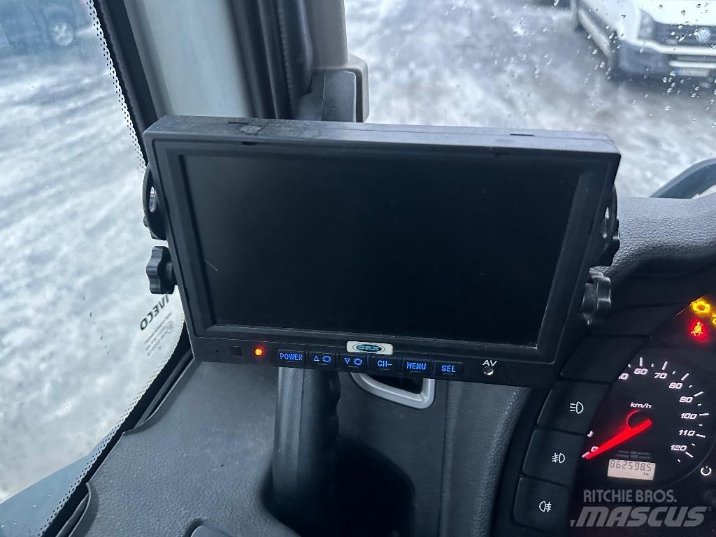 Iveco X-Way 560 8x2 Camion cu carlig de ridicare