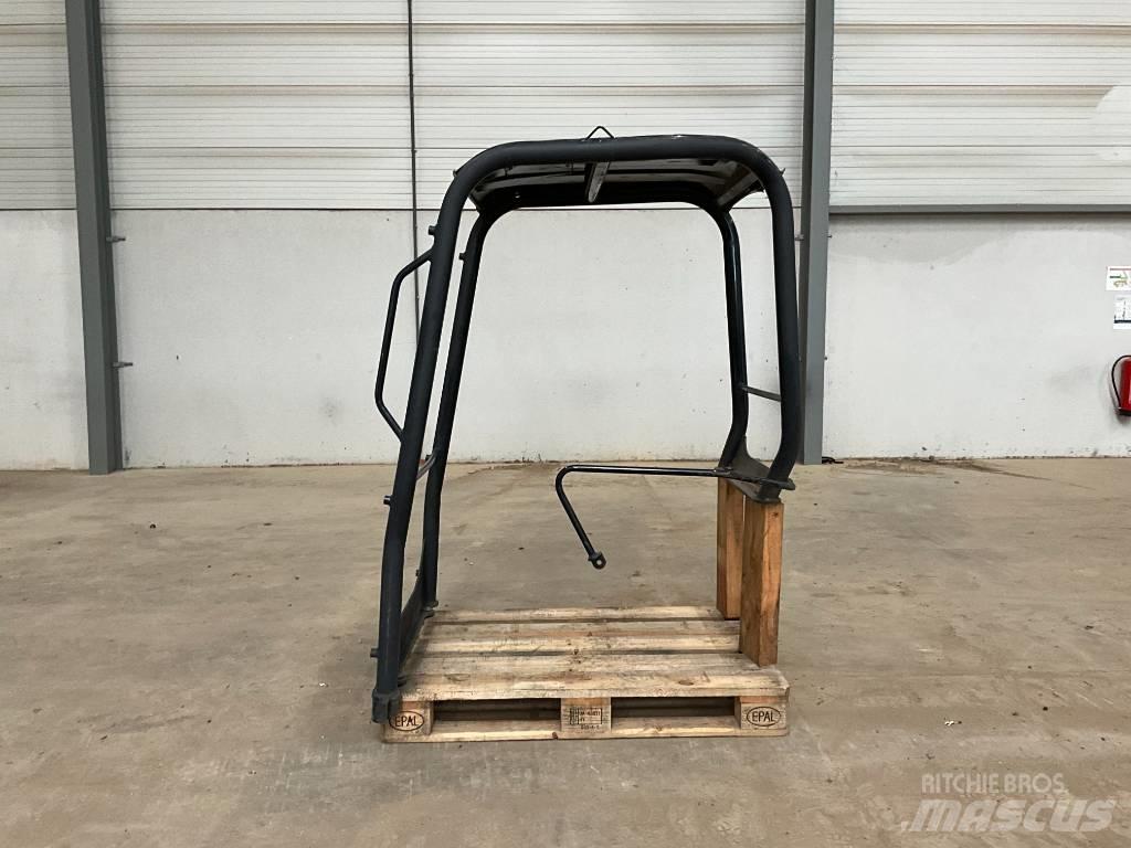 Kubota U 27-4 Cabine si interior