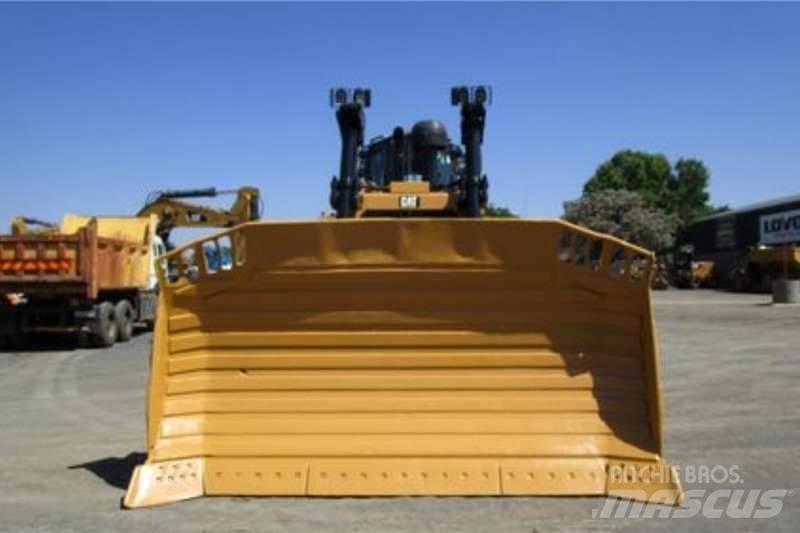 CAT D8R Buldozere pe senile