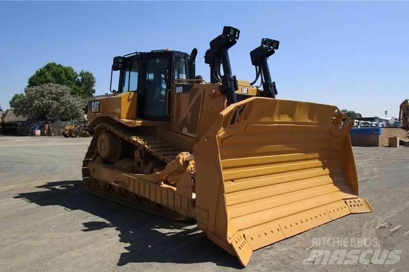 CAT D8R Buldozere pe senile