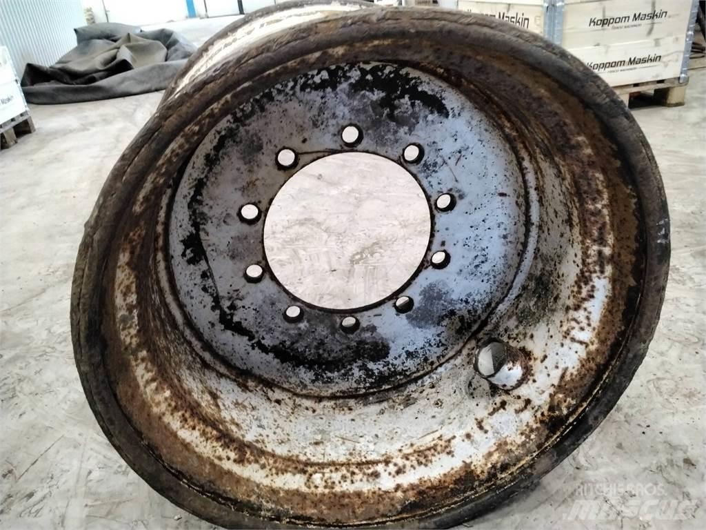 Valmet 836 20x26,5 Anvelope, roti si jante