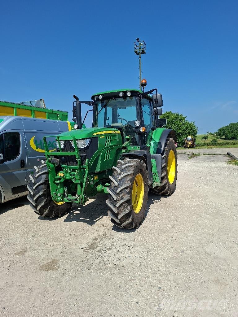 John Deere 6110M Tractoare