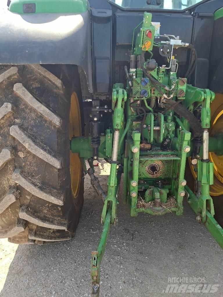 John Deere 6110M Tractoare