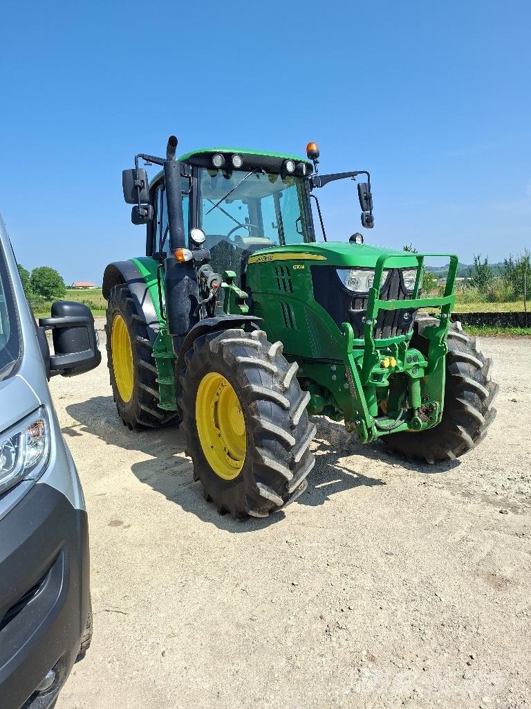 John Deere 6110M Tractoare