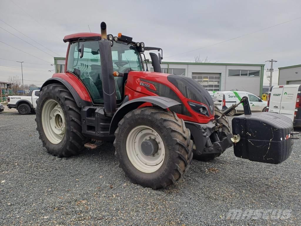 Valtra T 234 Tractoare