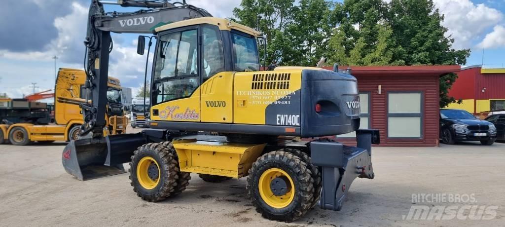 Volvo EW 140 C Excavatoare cu roti