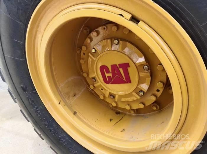 CAT 966H Incarcator pe pneuri
