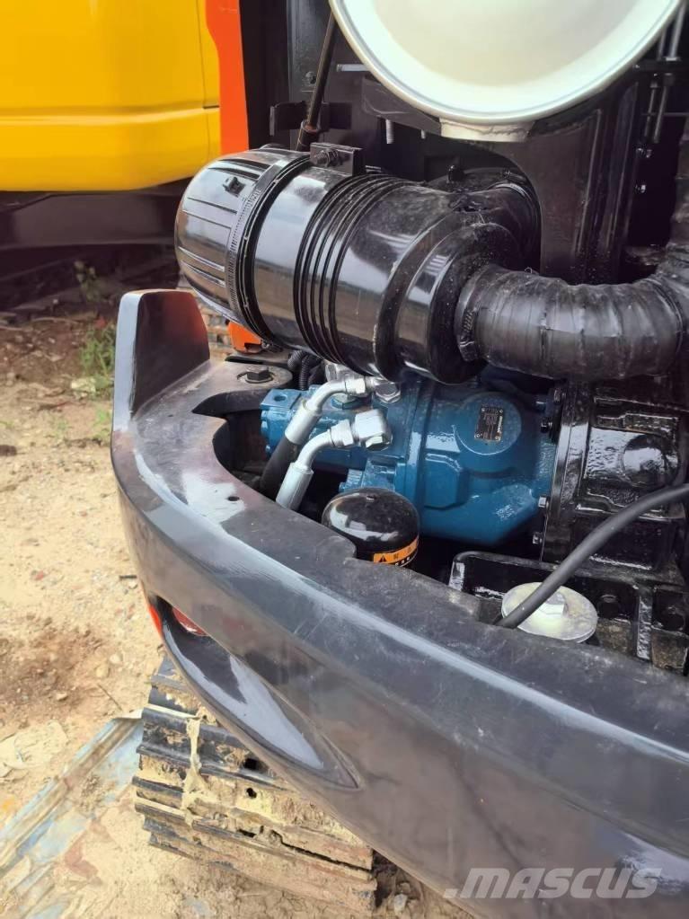 Doosan DX 60 Excavatoare pe șenile

