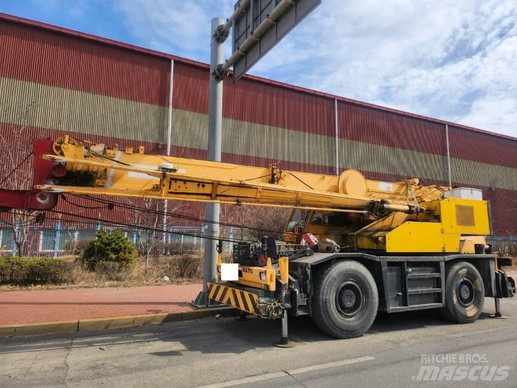 Kato SR 250 Macara teren accidentat