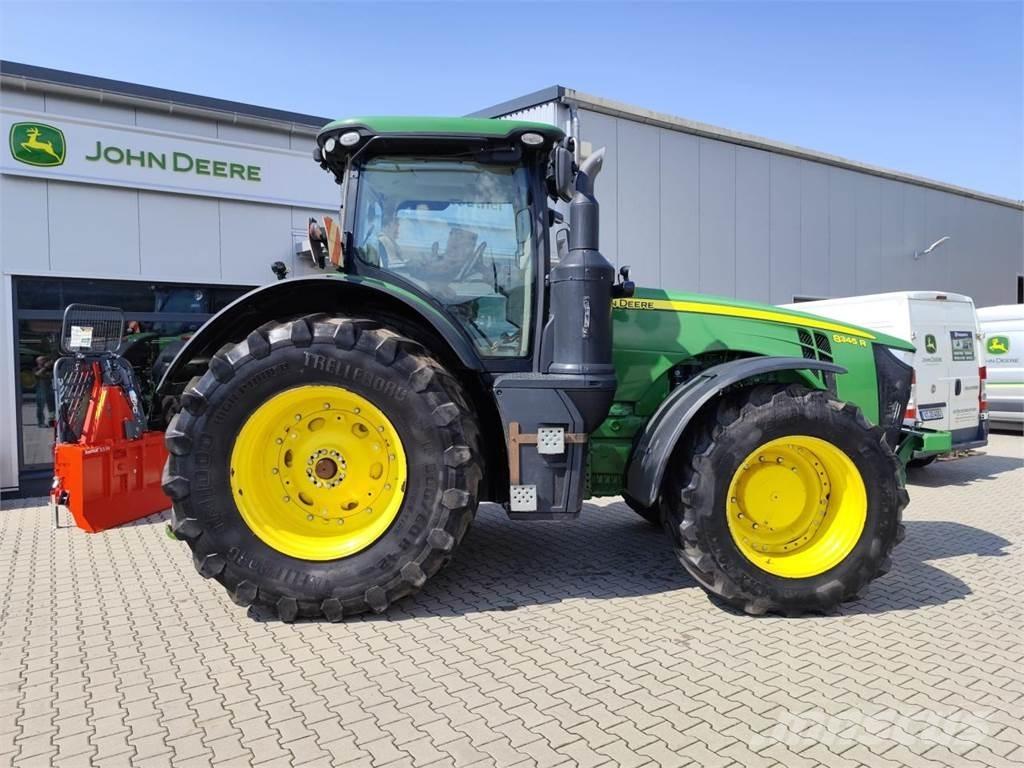 John Deere 8345R Tractoare