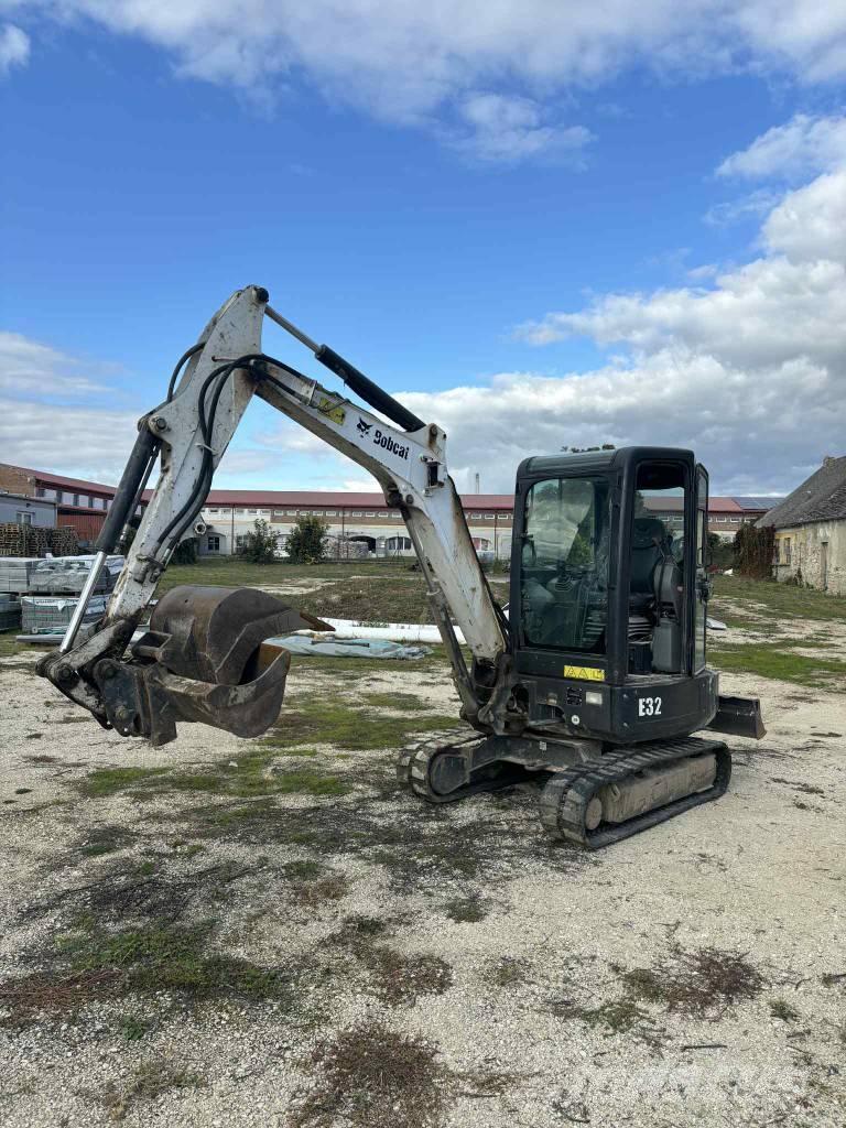 Bobcat E 32 Mini excavatoare < 7t