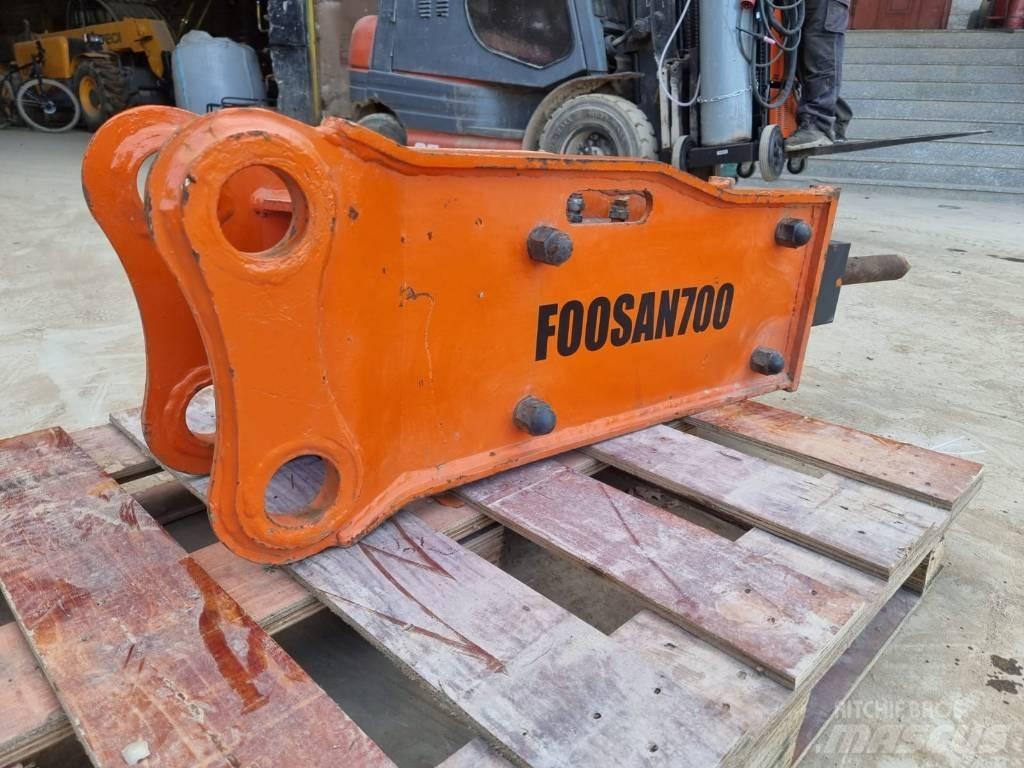  Foosan 700 Ciocane / Concasoare