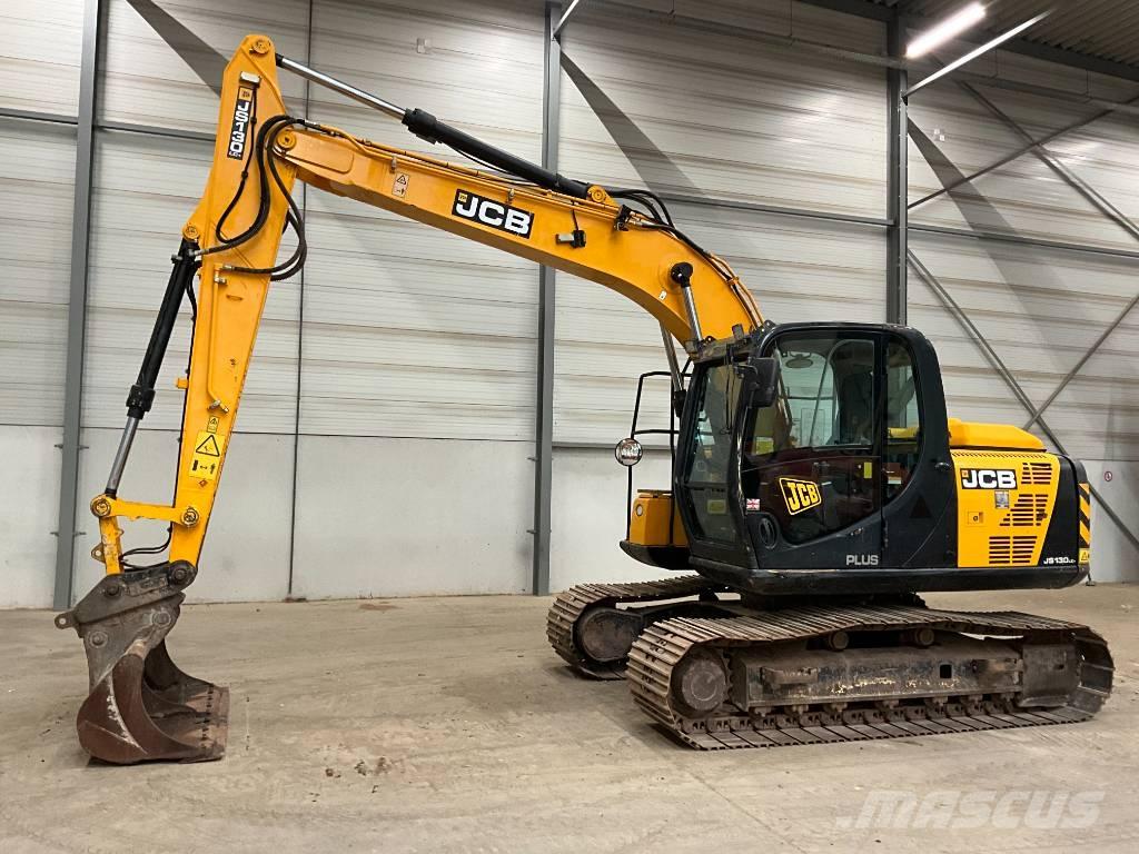 JCB JS 130 LC Excavatoare pe șenile

