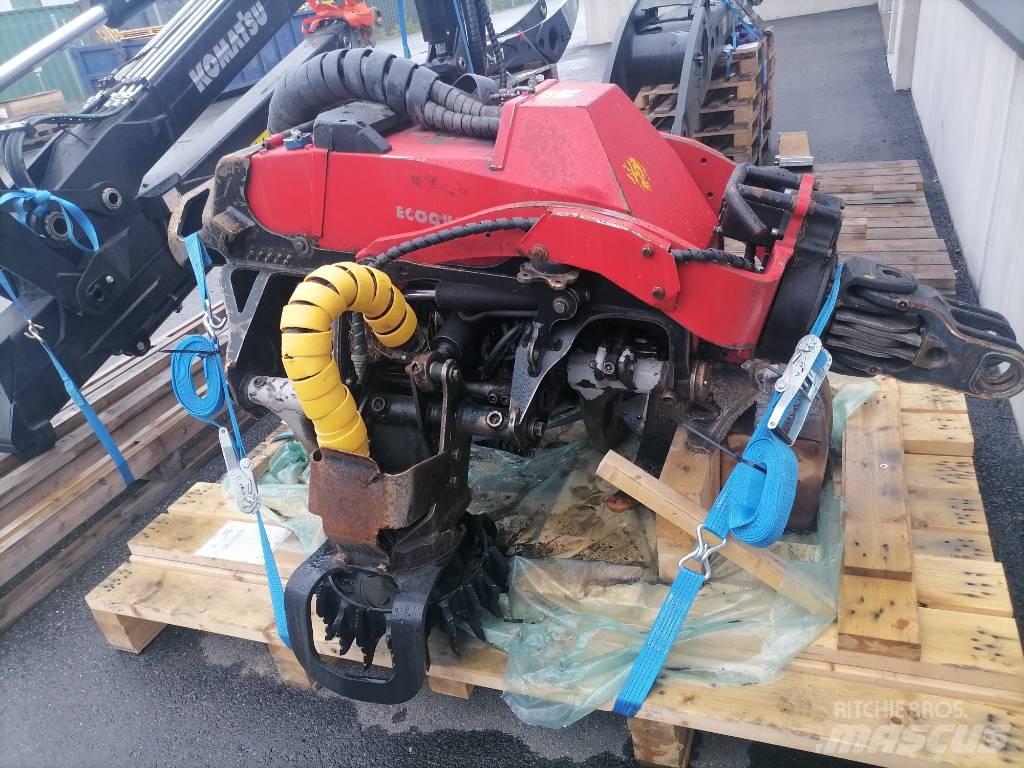 Komatsu C 124 Combine forestiere