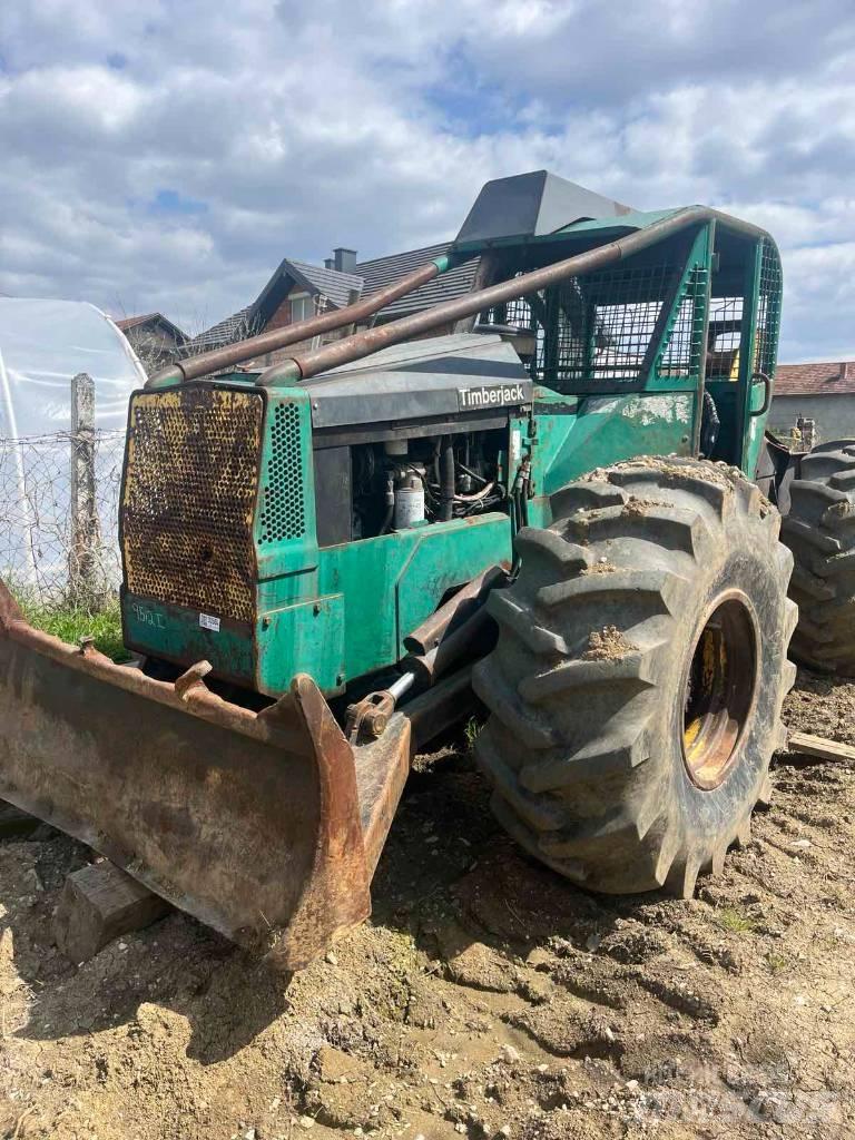 Timberjack 240A Utilaje de manevrarea a bustenilor