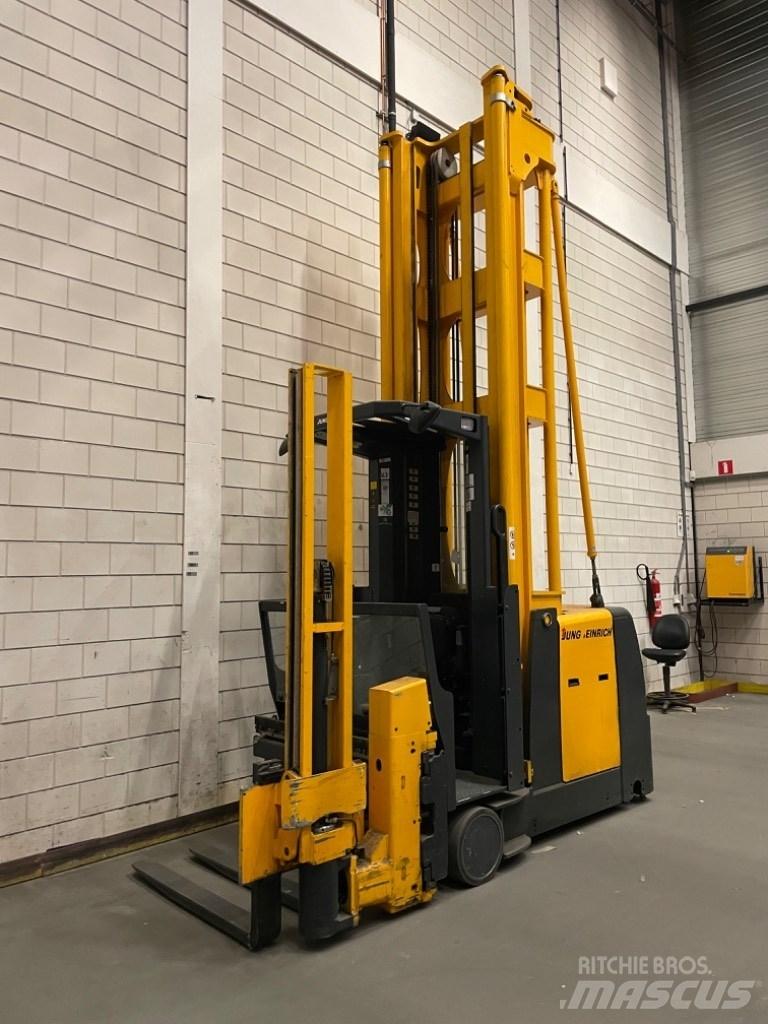 Jungheinrich EKX 513 Stivuitoare pentru comisionare(logistica)