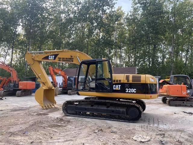 CAT 320C Excavatoare pe șenile
