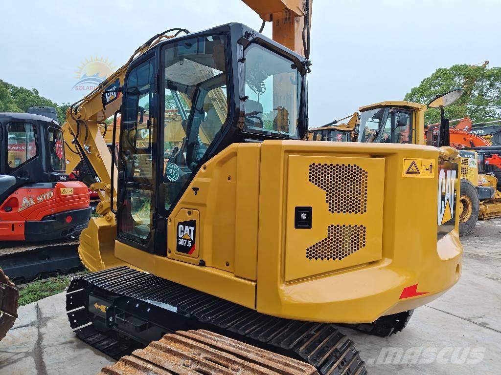 CAT 307.5 Excavatoare pe șenile
