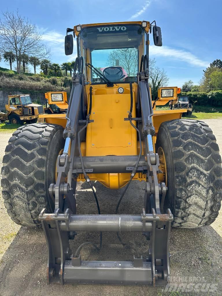 Volvo L90B Incarcator pe pneuri
