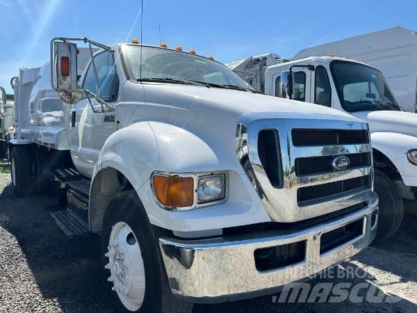 Ford F 750 Camion de deseuri