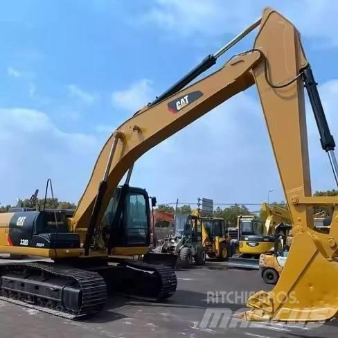 CAT 330 D Excavatoare pe șenile
