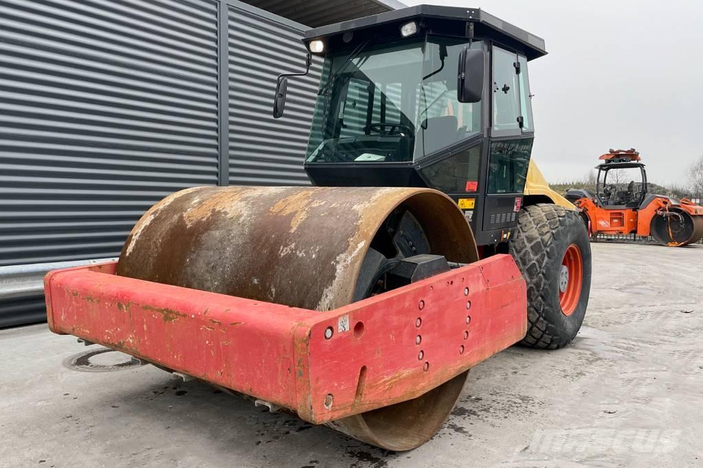 Dynapac CA302D Compactoare monocilindrice