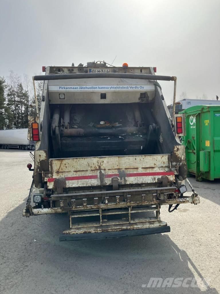 Volvo FM 330 Camion de deseuri