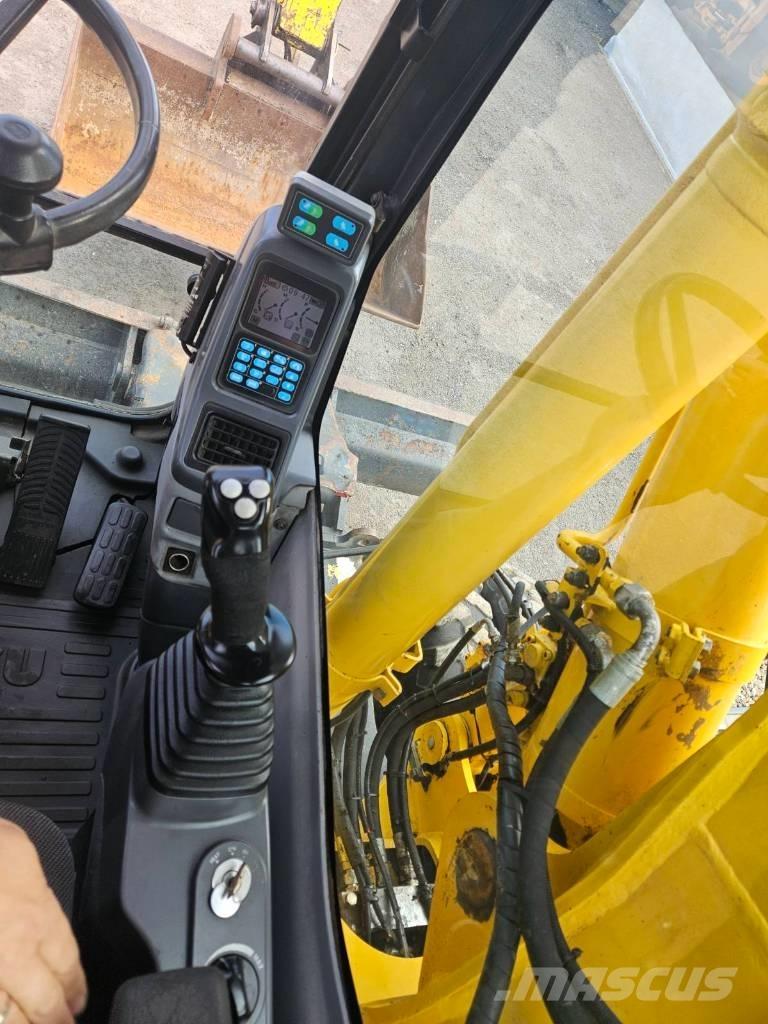 Komatsu PW 160-7 Excavatoare cu roti