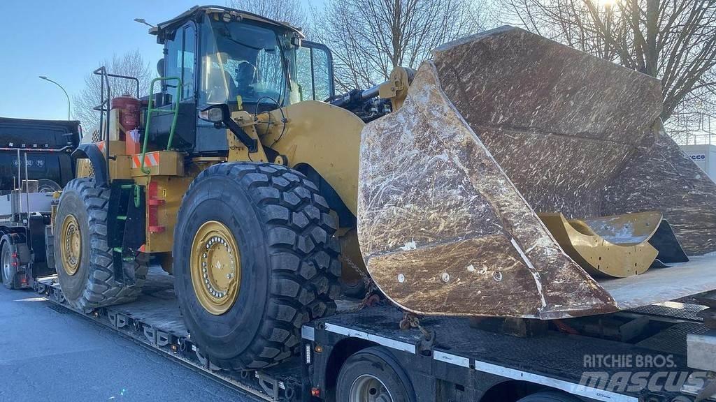 CAT 980M - Incarcator pe pneuri
