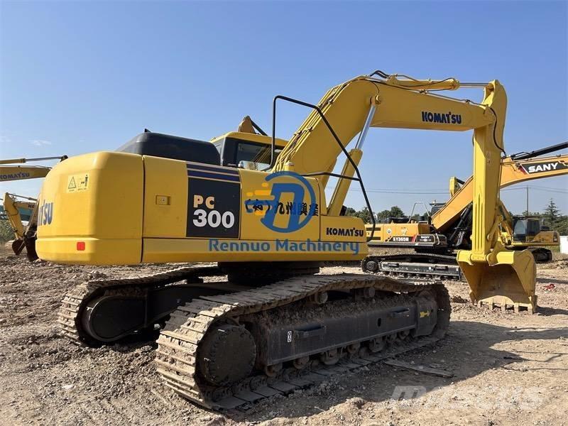 Komatsu PC 300 Excavatoare pe șenile
