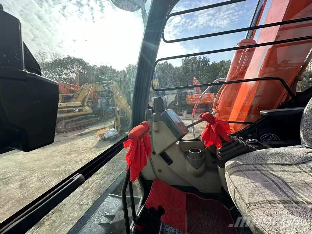 Hitachi ZX 70 Excavatoare pe șenile
