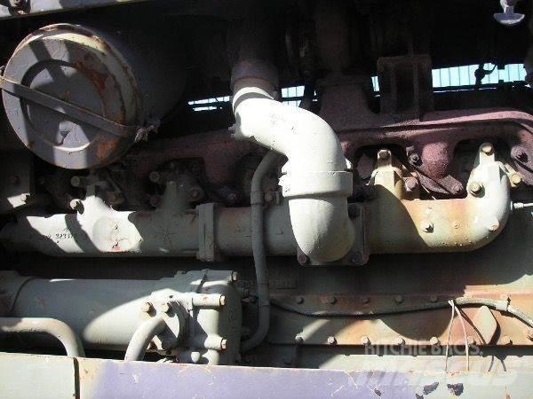 CAT D8K Buldozere pe senile