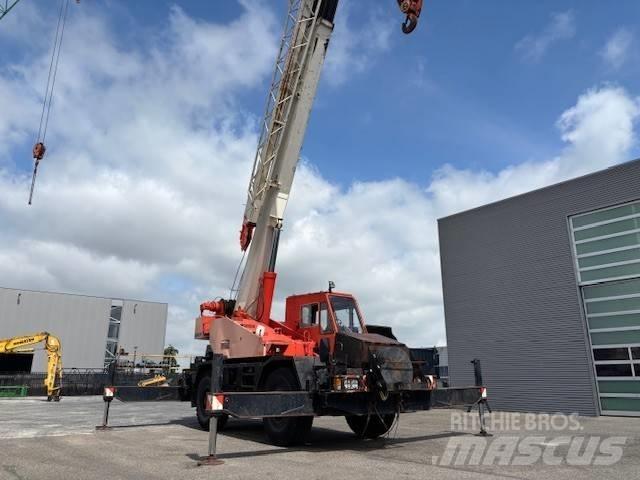 Tadano TR 300 EX Macara teren accidentat