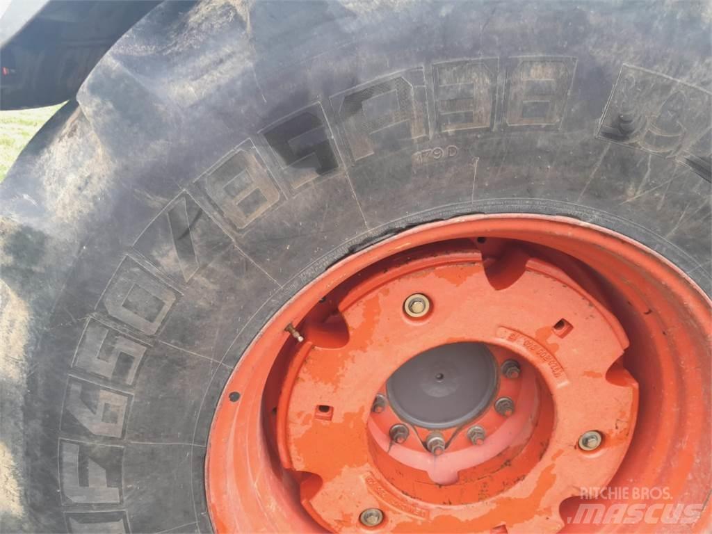 Fendt 826 Vario Tractoare