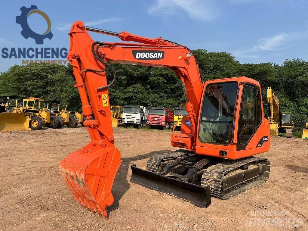 Doosan DH 80 Excavatoare 7t - 12t