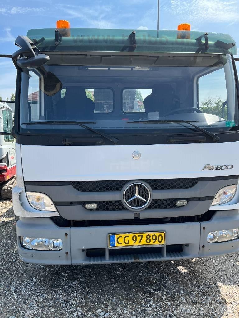 VERSALIFT VT-54-LF Platforme aeriene montate pe camion