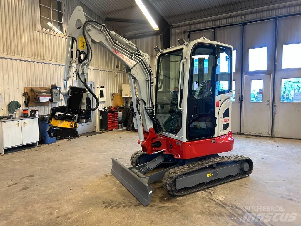 Takeuchi TB325 Mini excavatoare < 7t