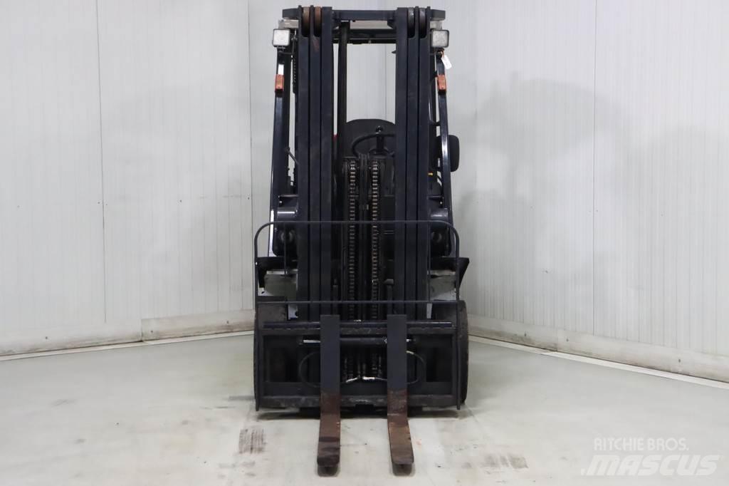 Nissan U1D2A20LQ Stivuitor GPL
