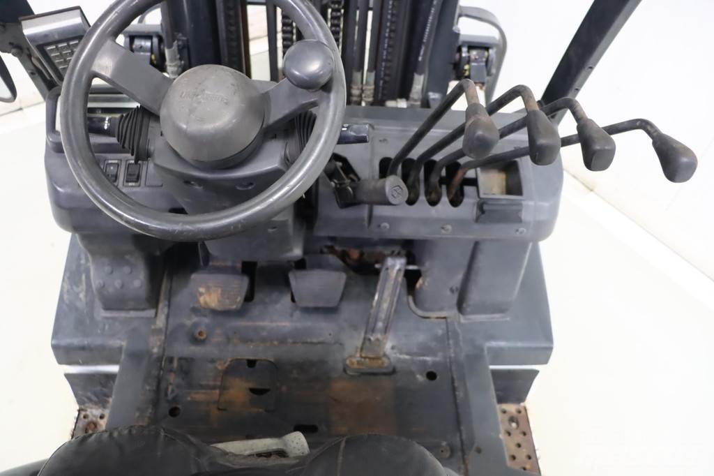 Nissan U1D2A20LQ Stivuitor GPL