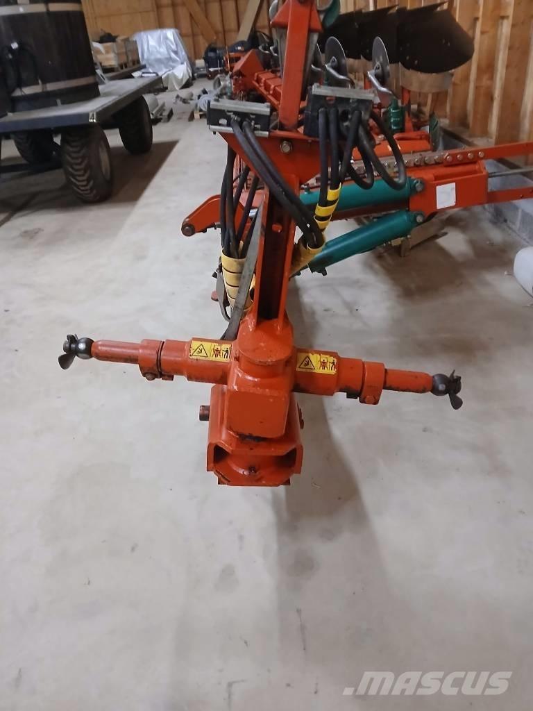 Kverneland PB100-8 Pluguri reversibile