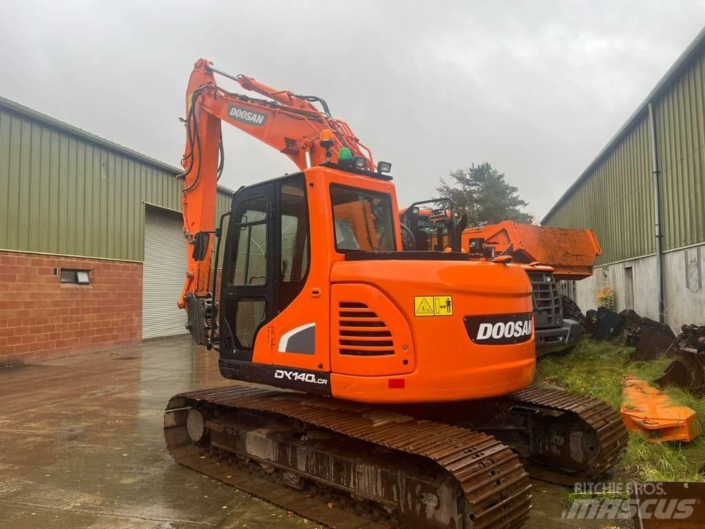  2015 DX140LCR-3 Excavatoare pe șenile
