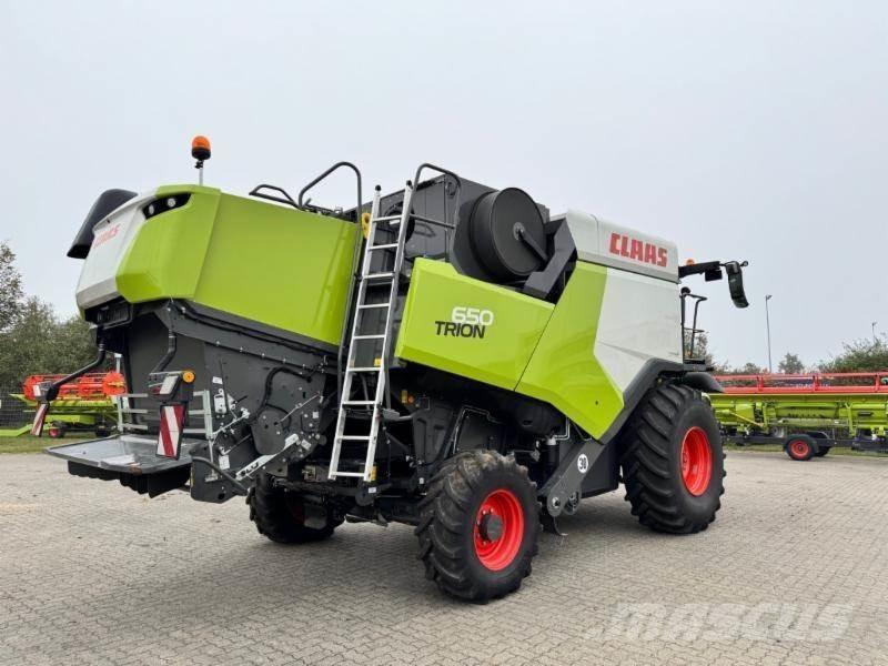CLAAS TRION 650 Combine de secerat