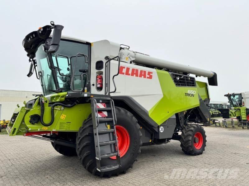 CLAAS TRION 650 Combine de secerat