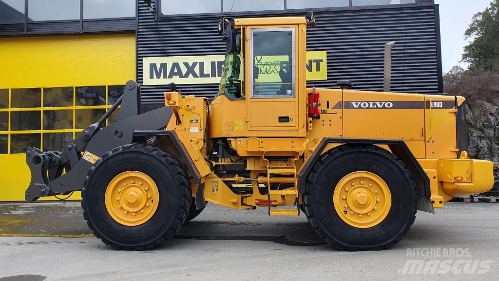 Volvo L 90 D Incarcator pe pneuri