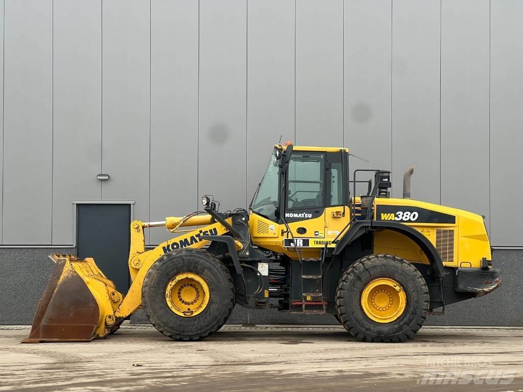 Komatsu WA 380-7 Incarcator pe pneuri