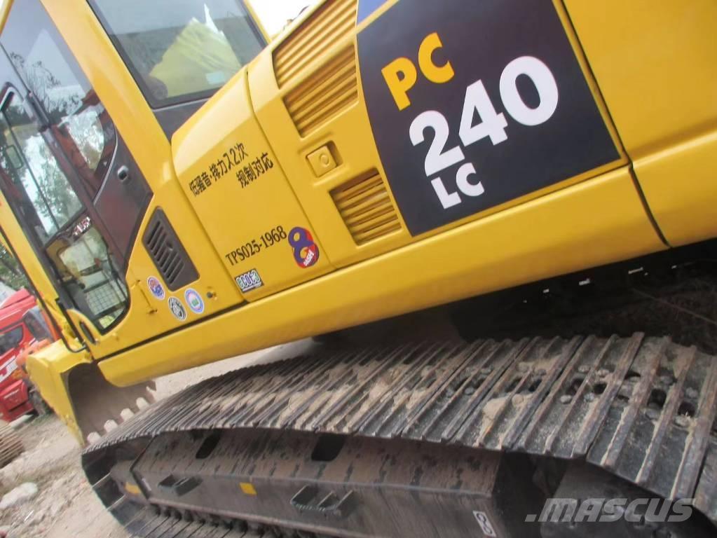 Komatsu PC 240 Excavatoare pe șenile
