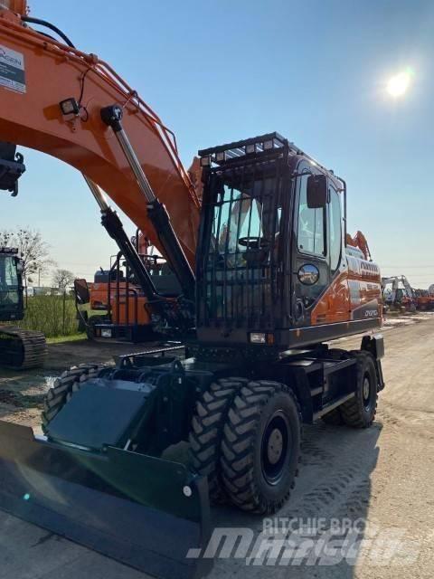 Doosan DX 210 W Excavatoare cu roti