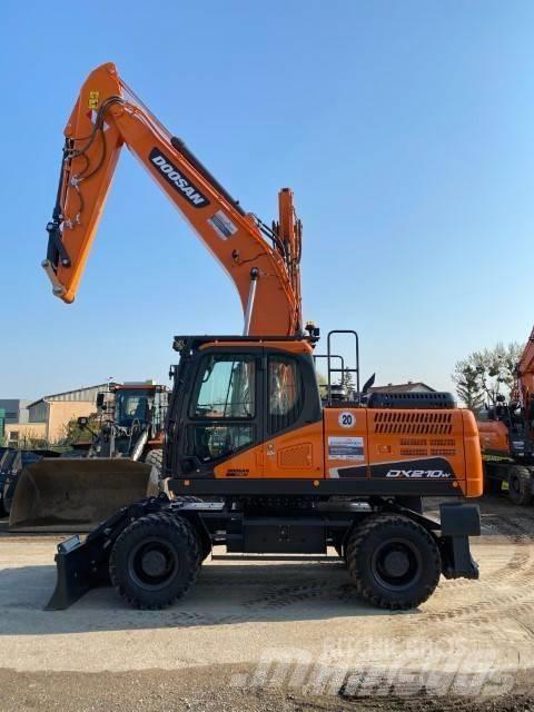 Doosan DX 210 W Excavatoare cu roti