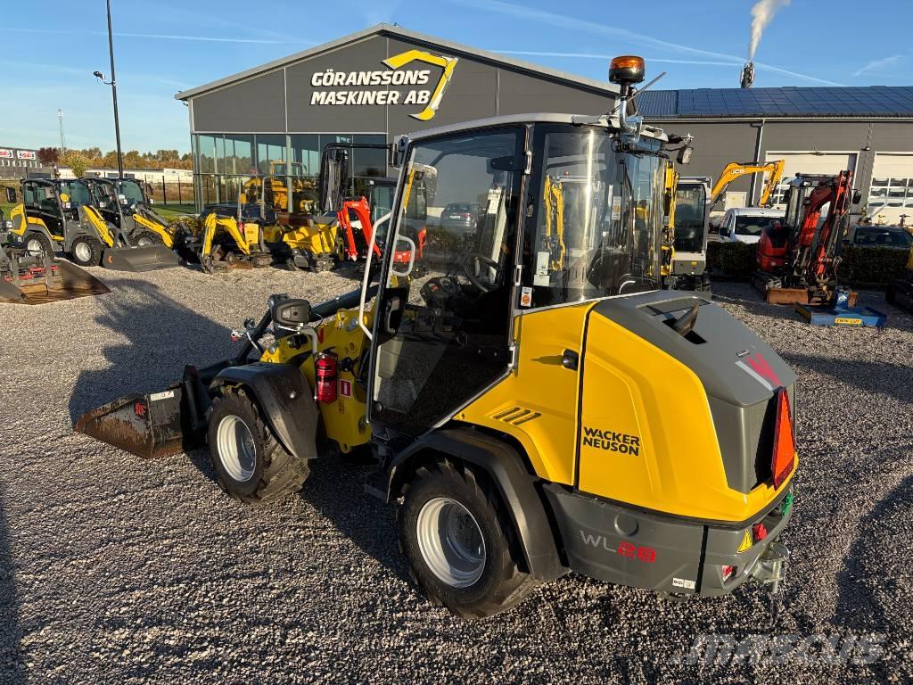 Wacker Neuson WL 28 Incarcator pe pneuri