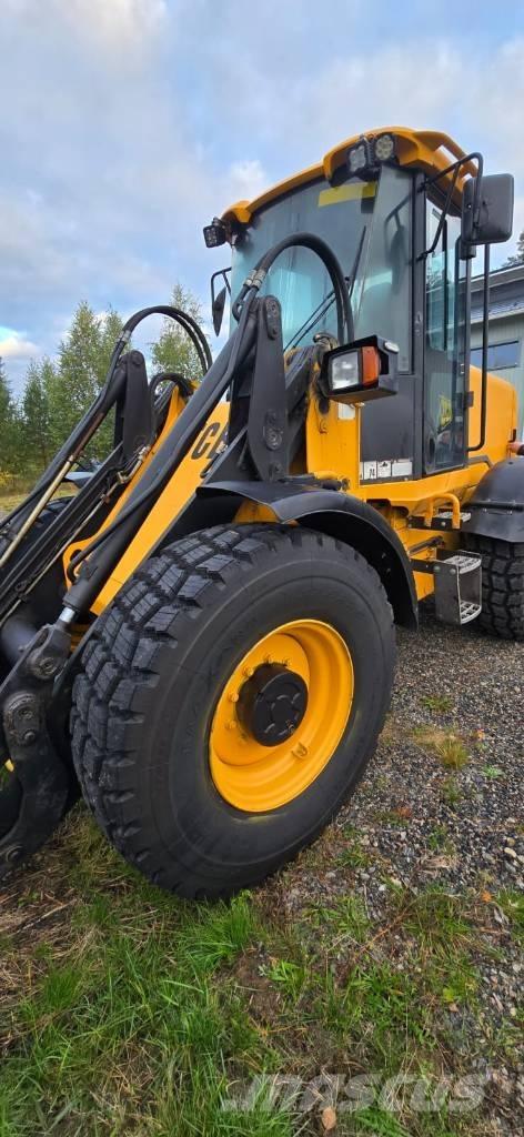 JCB 412 S Incarcator pe pneuri